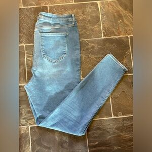 Old Navy Extra High Rise Rockstar Super Skinny Jeans US 16 Tall